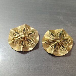 Sarah Coventry Clip On Earrings Gold Tone Sand Dollars Filigree